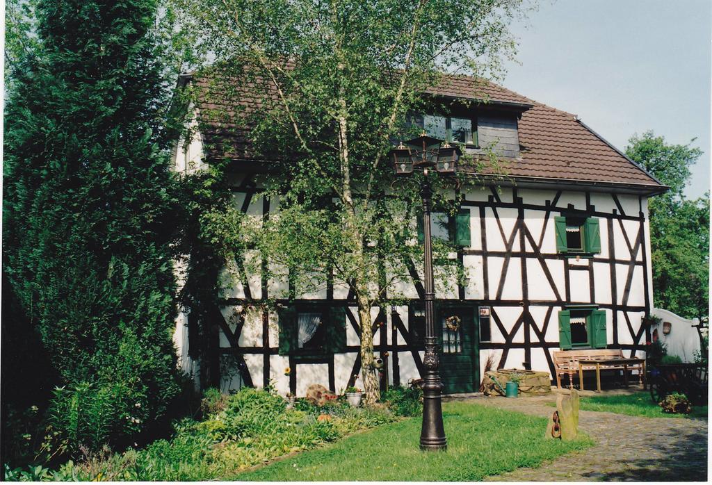 شقة Historisches Haus Unkelbach Irlenborn الغرفة الصورة